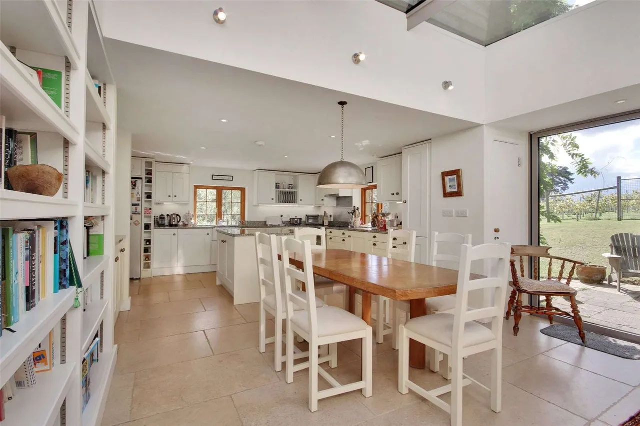 Witherenden Hill, Burwash, Etchingham, East Sussex, TN19 7JN, photo 8