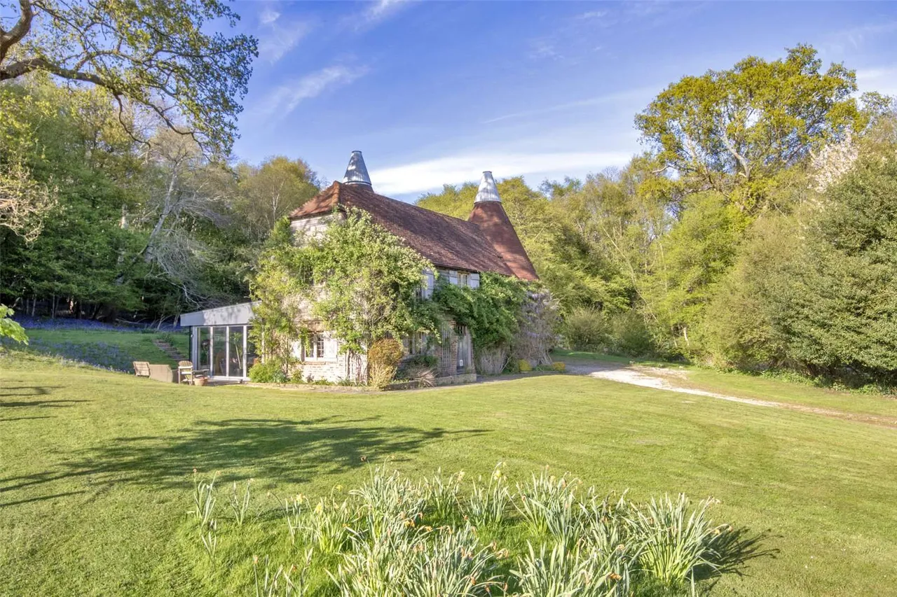 Witherenden Hill, Burwash, Etchingham, East Sussex, TN19 7JN, photo 11