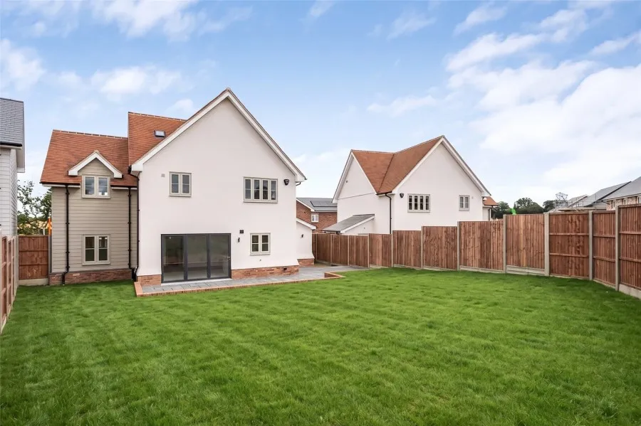 with 3 bedrooms in Manuden, Nr Bishop's Stortford, CM23, photo 10