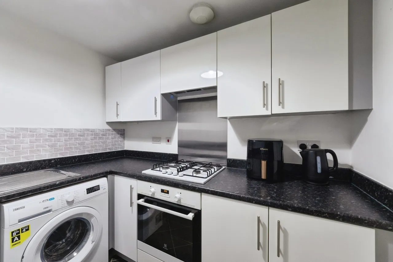 Wharf Lane, Solihull, B91, photo 6
