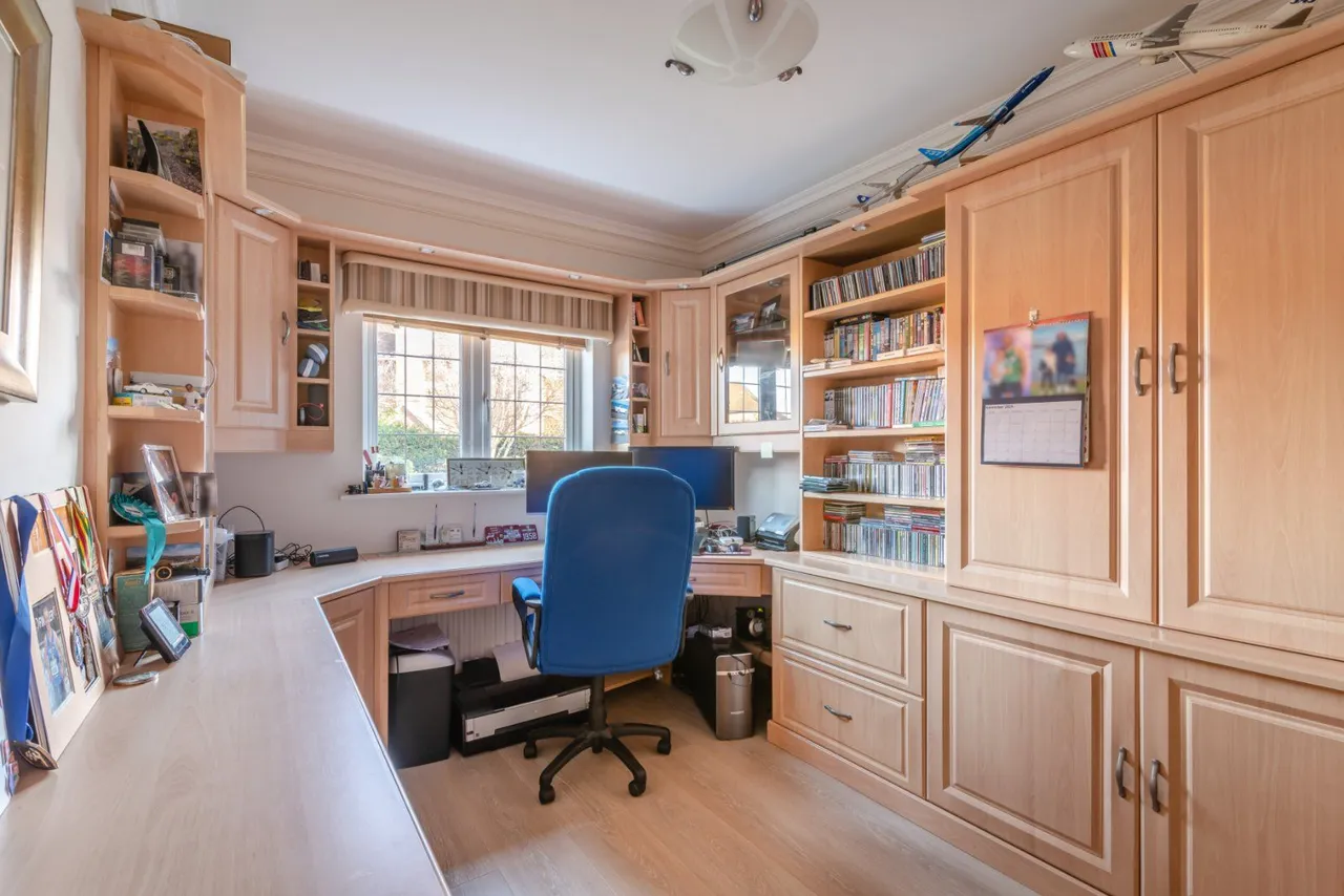 Bremere Lane, Chichester, West Sussex, PO20 7BN, photo 12