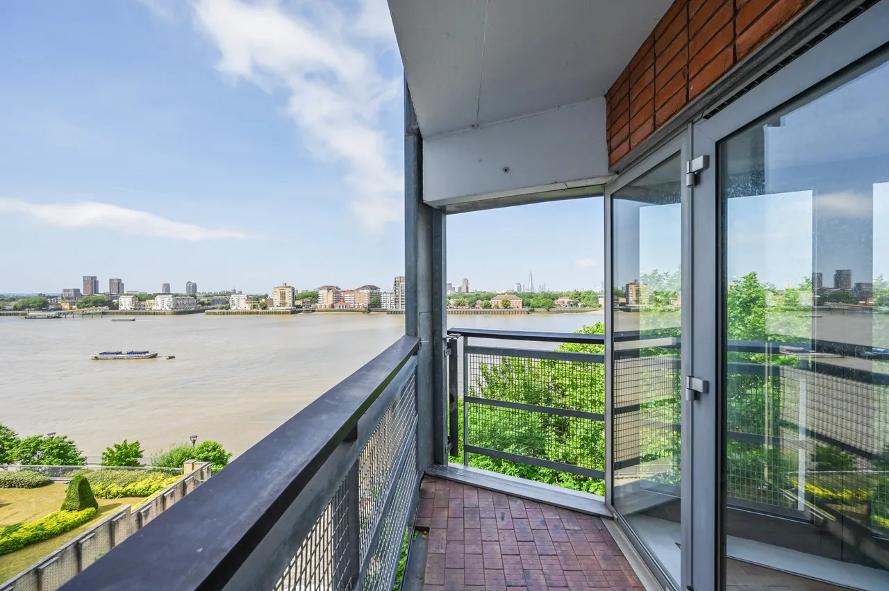 39 Hutchings Wharf, 1 Hutchings Street, London, photo 5