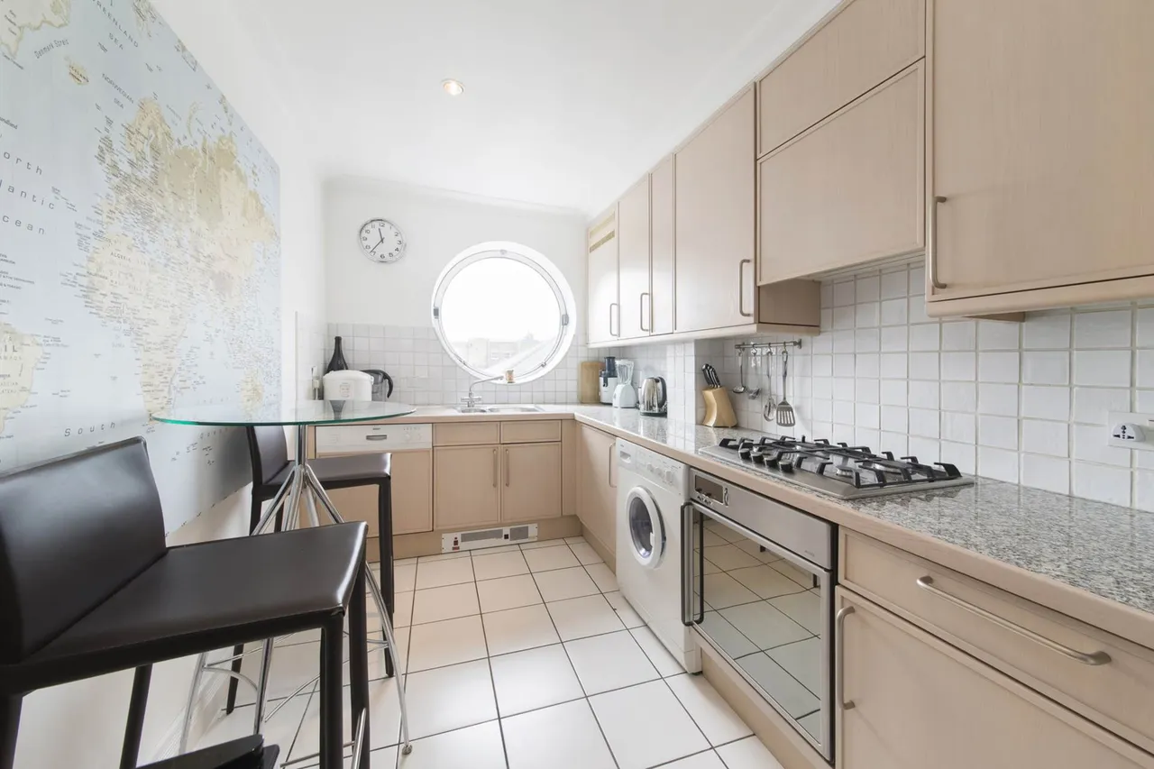 Oak Lodge, Kensington Green, W8 5UL, photo 4