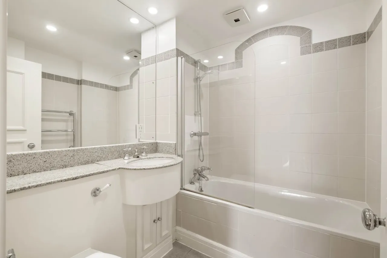 Oak Lodge, Kensington Green, W8 5UL, photo 11