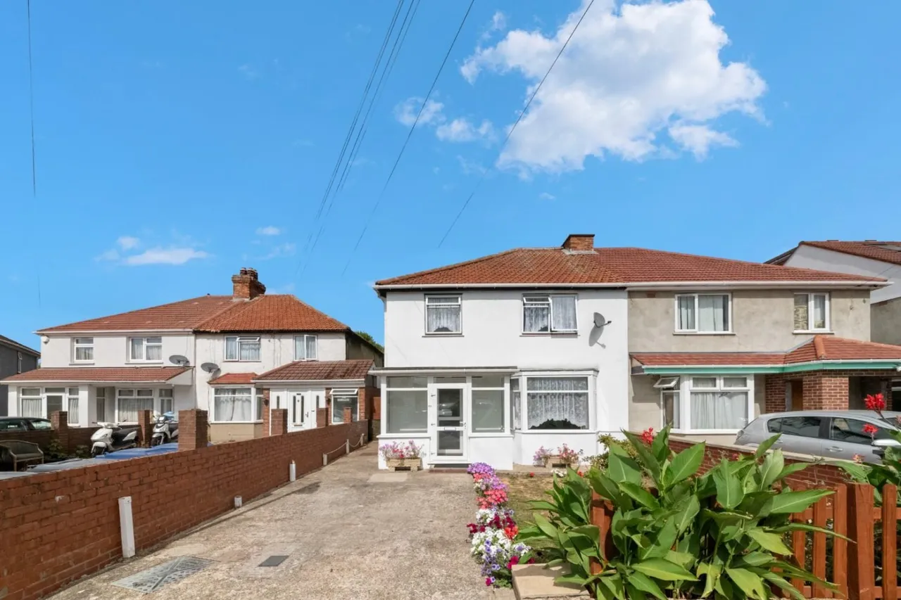 Shelley Crescent, Southall, UB1, photo 14
