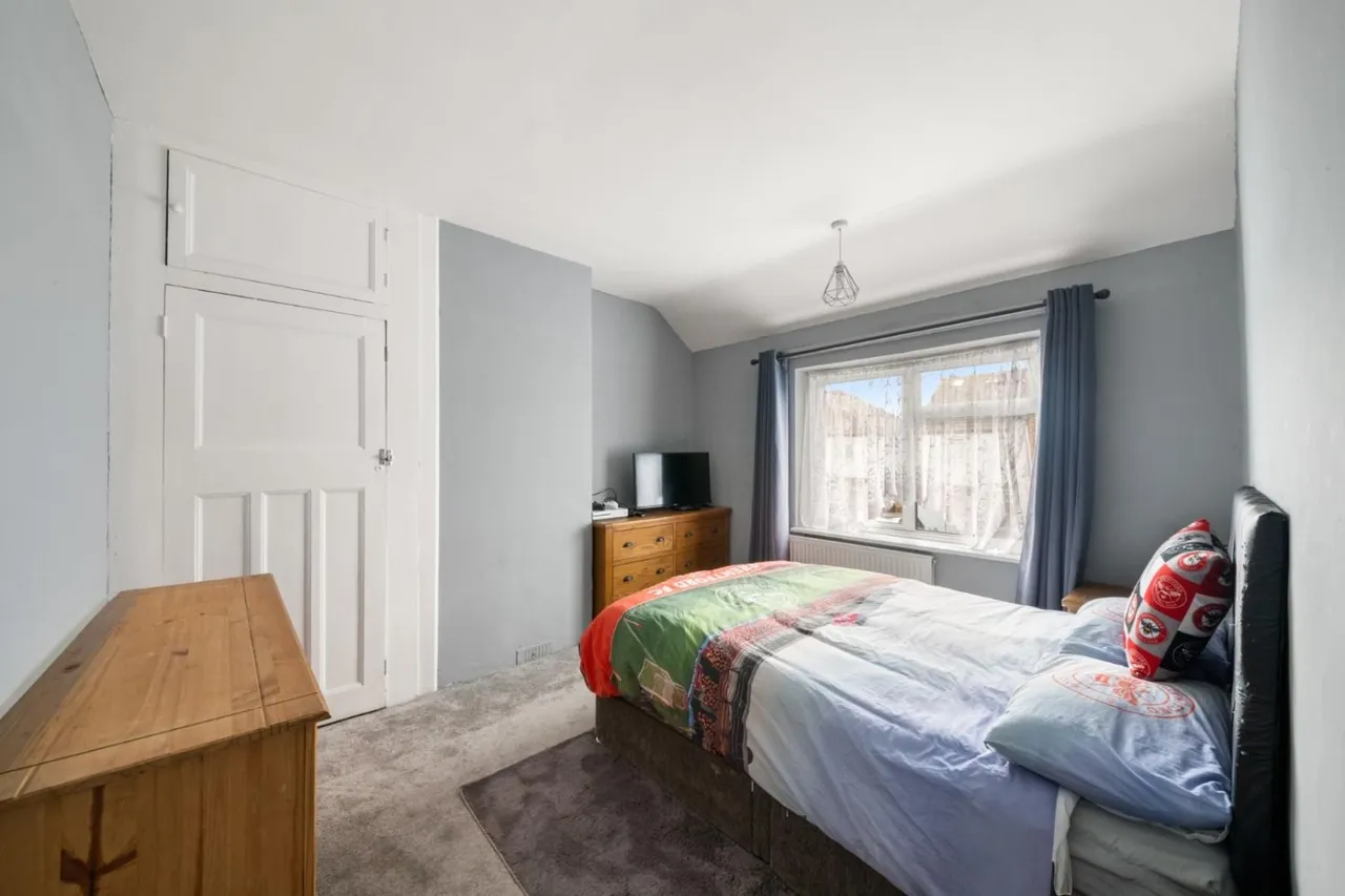 Shelley Crescent, Southall, UB1, photo 7