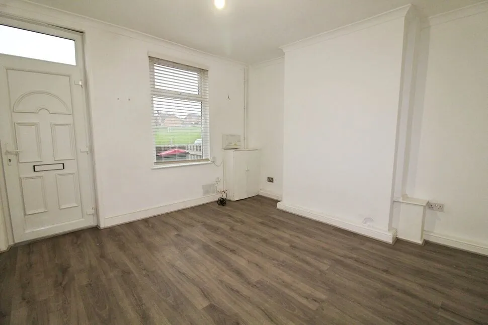 Well Lane, Treeton, S60, photo 2