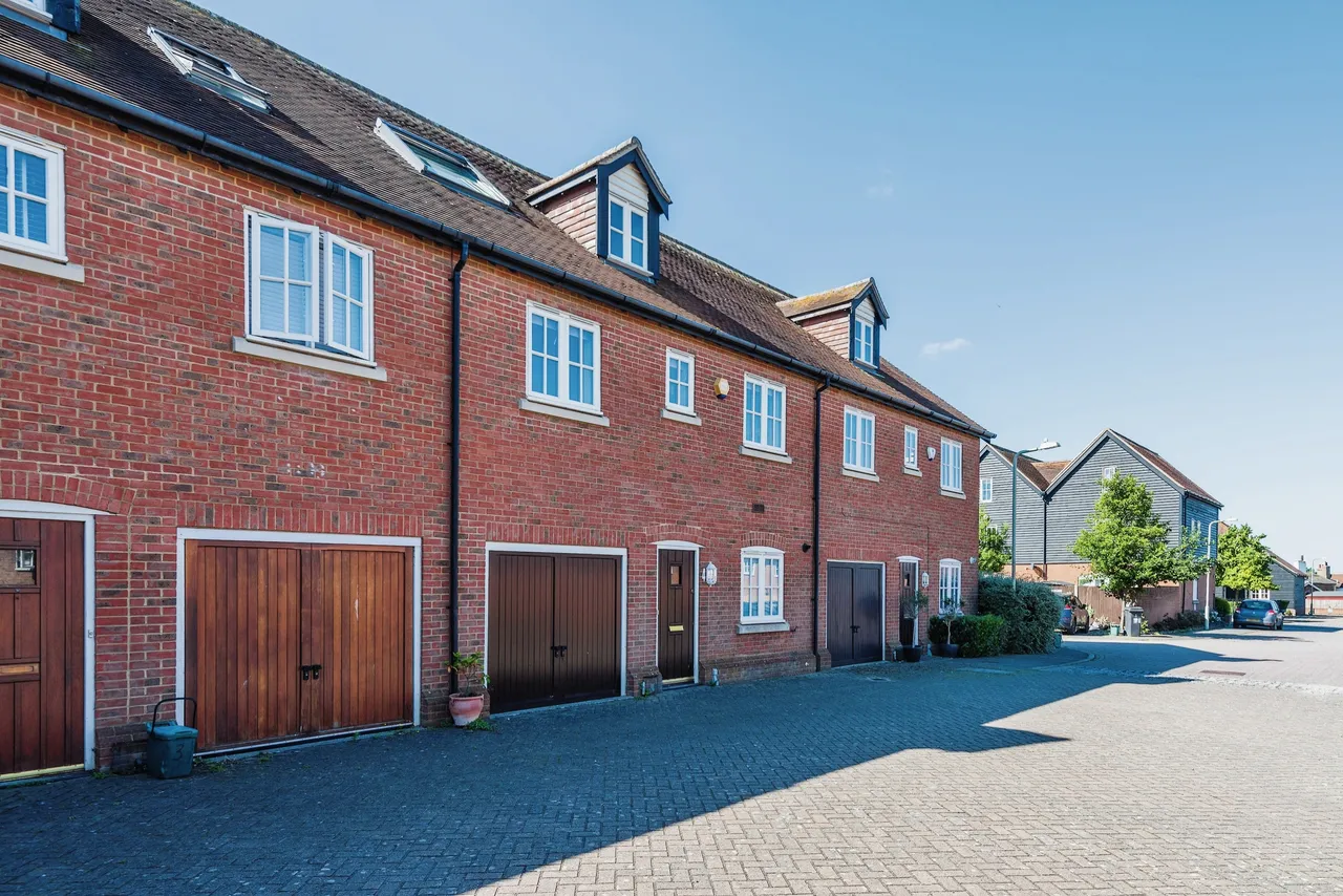 4 bed house for sale, Gardners Close, Ash, CT3