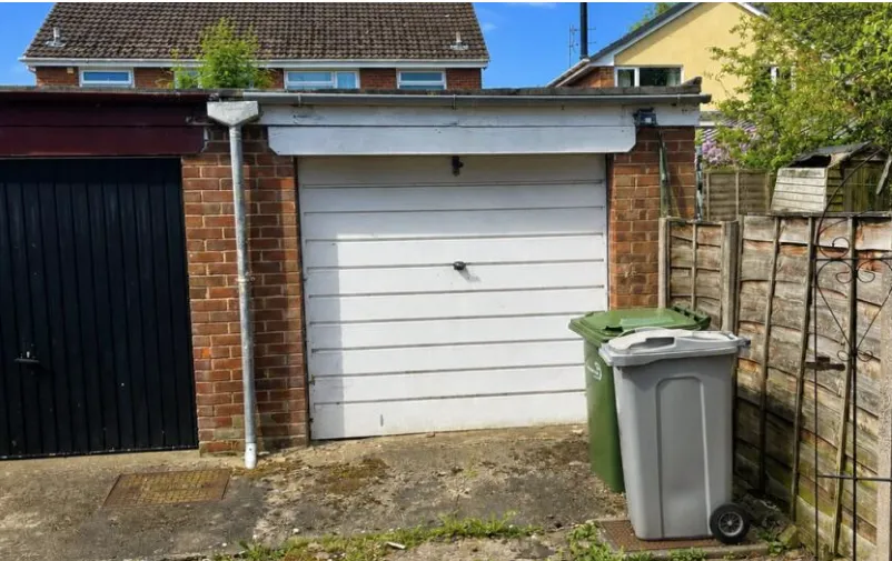 Heron Close, WA16, photo 16