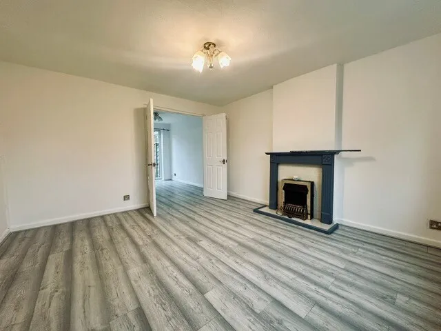 Heron Close, WA16, photo 2