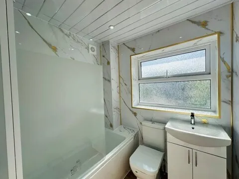 Heron Close, WA16, photo 11