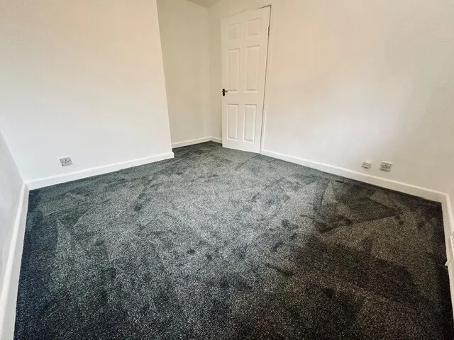 Heron Close, WA16, photo 8