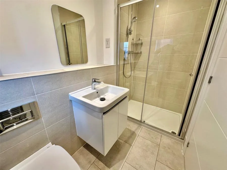 Nuthatch Drive, Finchwood Park, RG40, photo 9