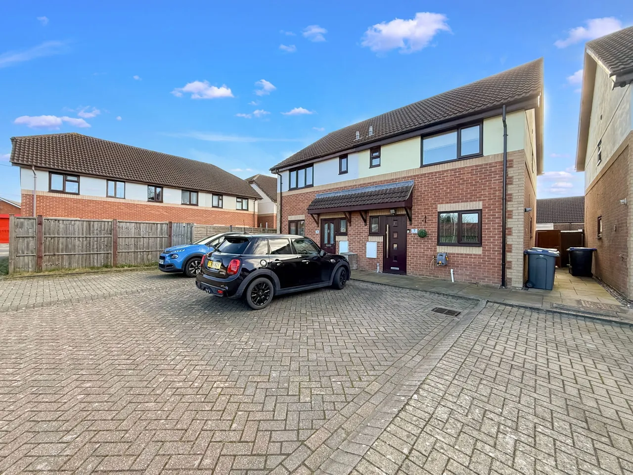 3 bed house for sale — Meadow Close, Westbury, BA13