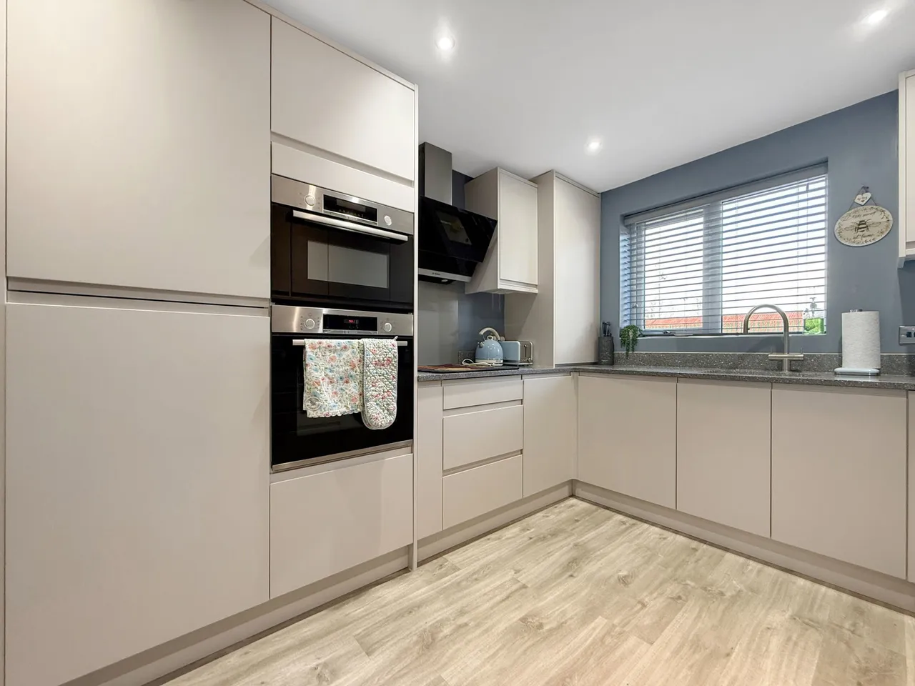 Meadow Close, Westbury, BA13, photo 5
