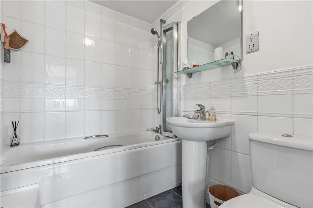 Firs Avenue, Uppingham, LE15, photo 17