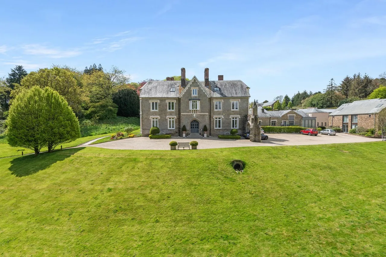 3 bed flat for sale, East Allington, The Fallapit Estate, TQ9