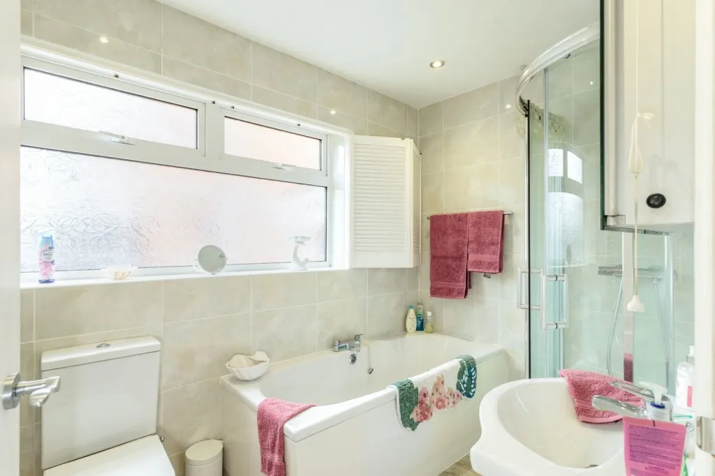 Main Street, Rempstone, LE12, photo 10