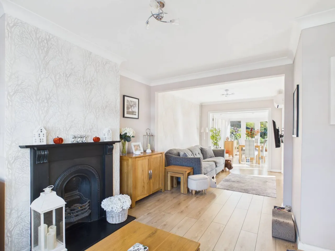 Stanwell, Surrey, photo 15