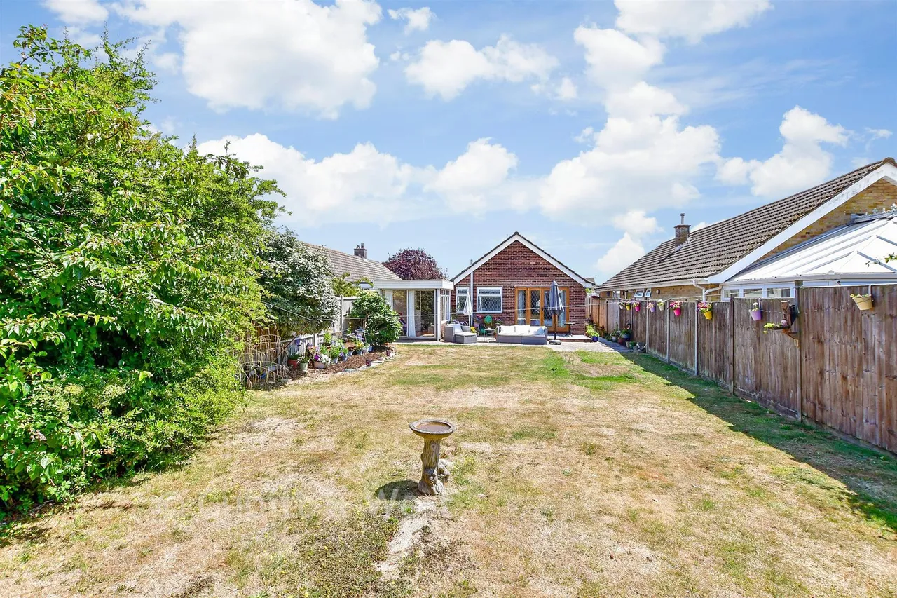 Harbour View Road, Pagham, PO21, photo 13