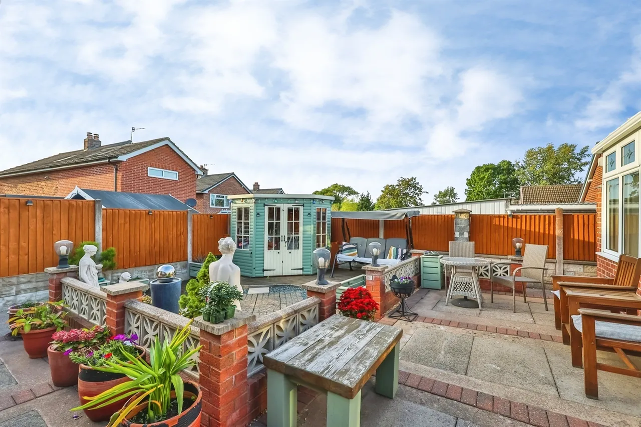 Wortley Close, Ilkeston, DE7, photo 16