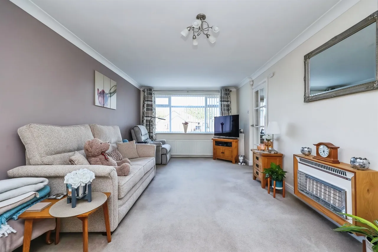 Wortley Close, Ilkeston, DE7, photo 2