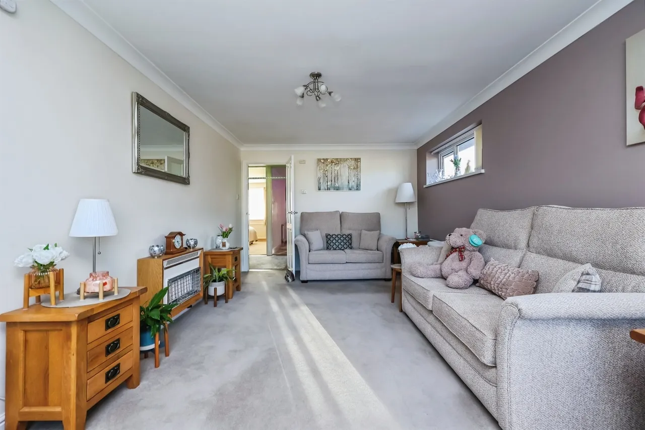 Wortley Close, Ilkeston, DE7, photo 3