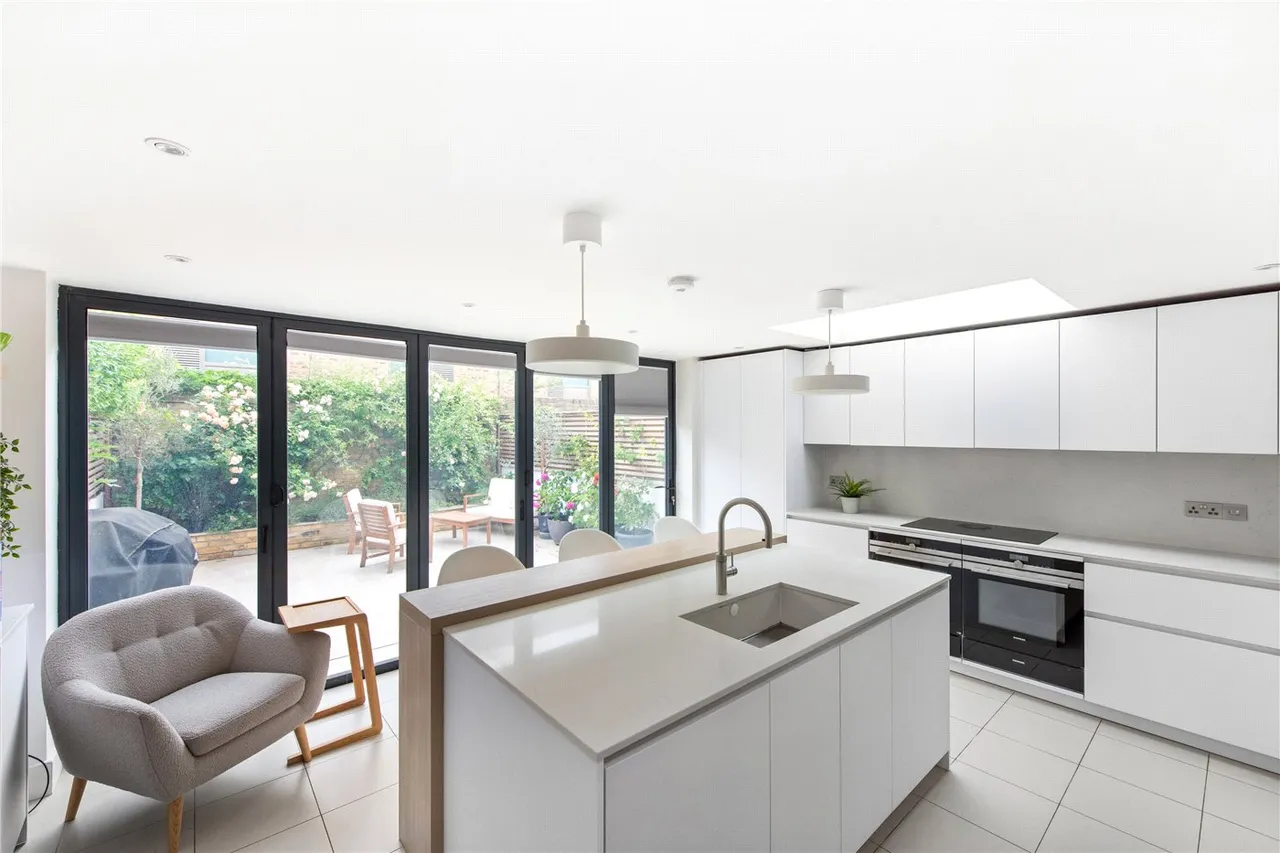 Powerscroft Road, London, E5, photo 9