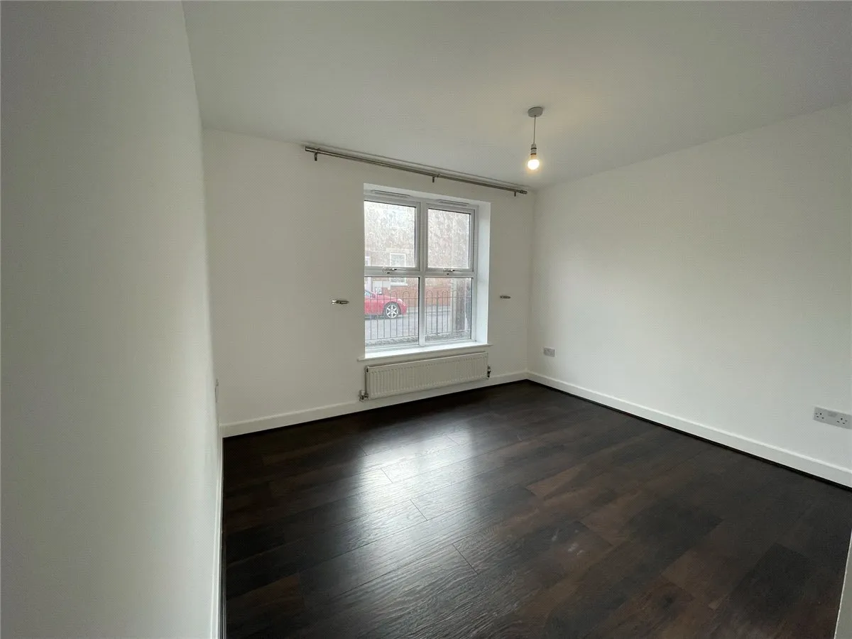 Thornycroft Close, Newbury, RG14, photo 5