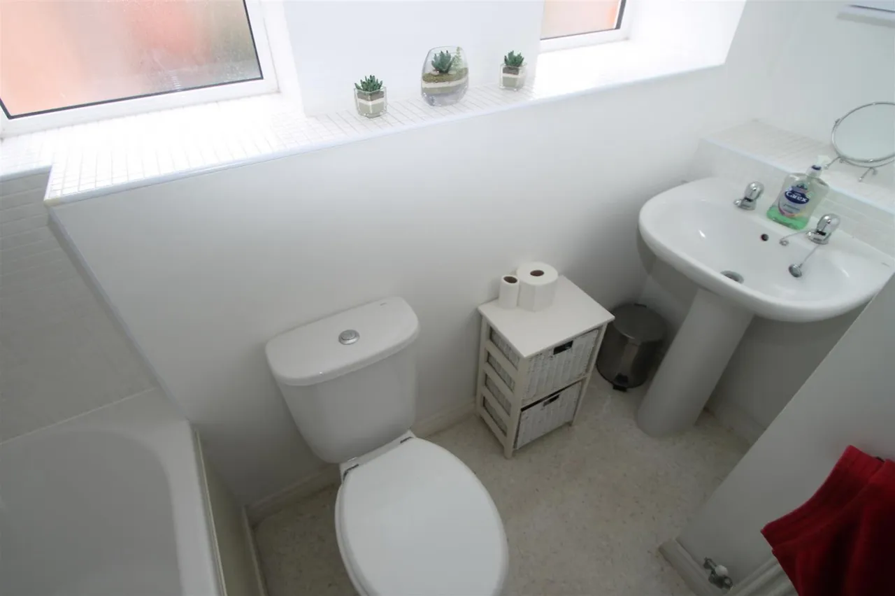 Smalman Close, Stourbridge, photo 13
