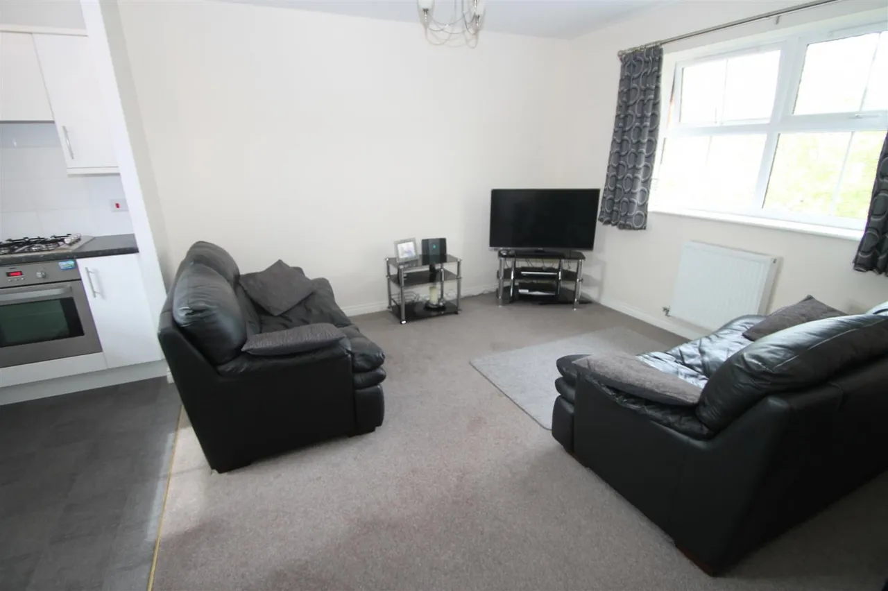 Smalman Close, Stourbridge, photo 11