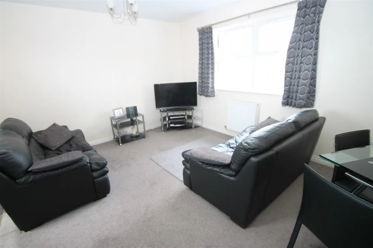 Smalman Close, Stourbridge, photo 10