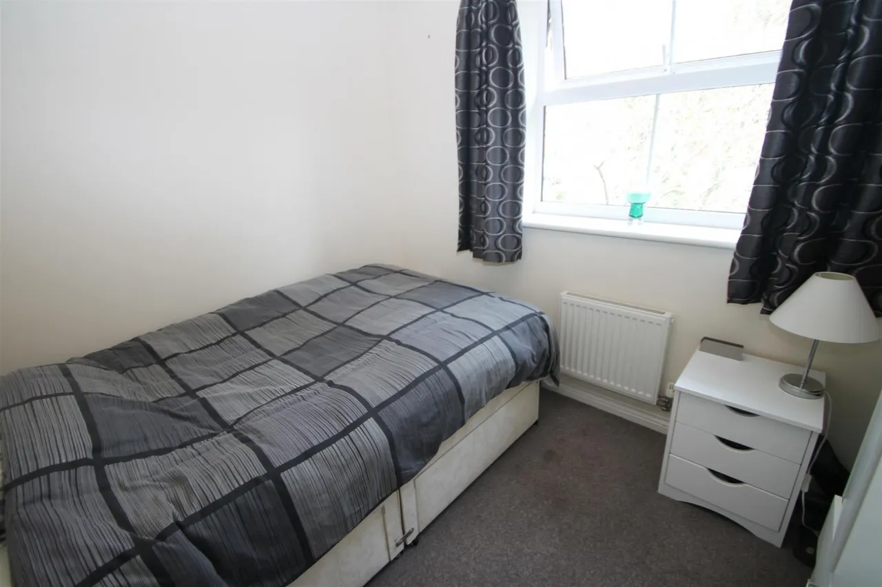 Smalman Close, Stourbridge, photo 6