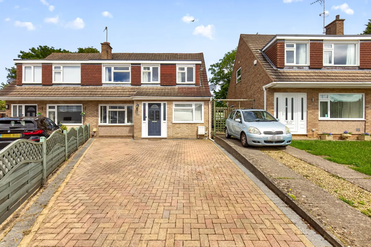 4 bed house for sale — Kingscote Road West, Cheltenham