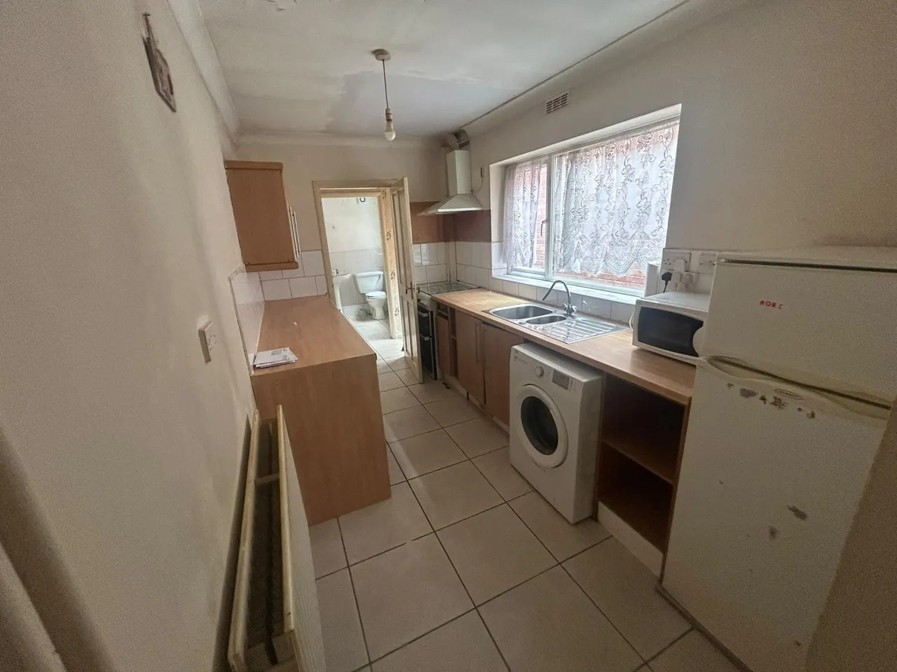 Woden Road, Wolverhampton, WV10, photo 4