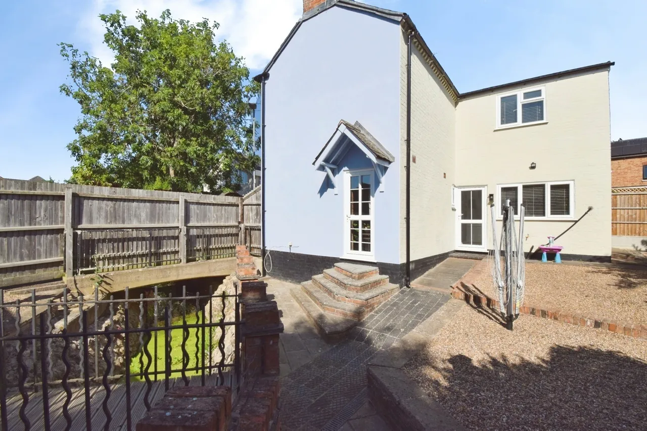 The Parade, Fleckney, LE8, photo 14