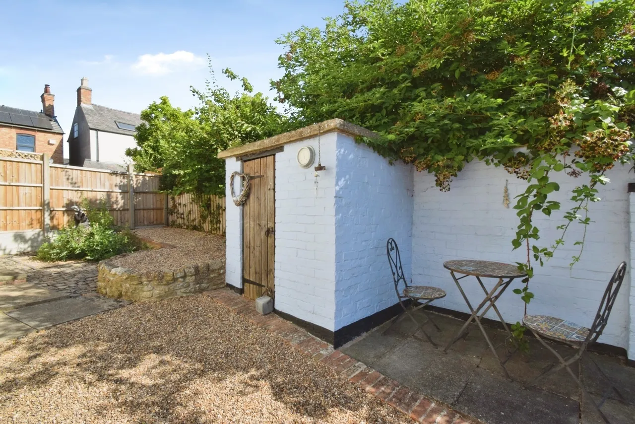 The Parade, Fleckney, LE8, photo 16