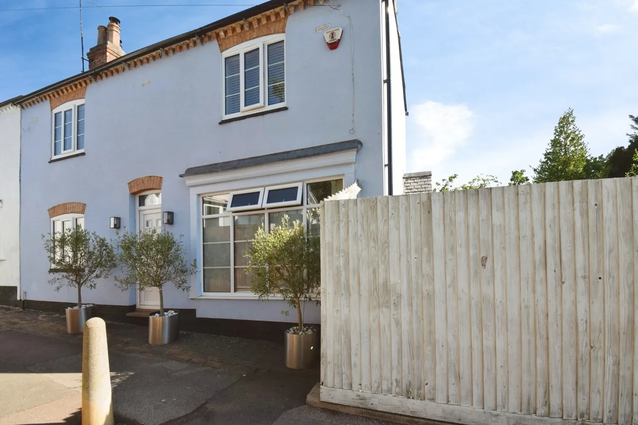 3 bed house for sale, The Parade, Fleckney, LE8