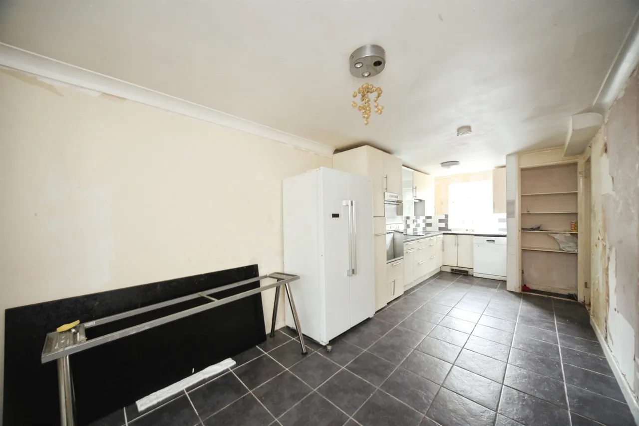 Wexham Close, Luton, LU3, photo 13