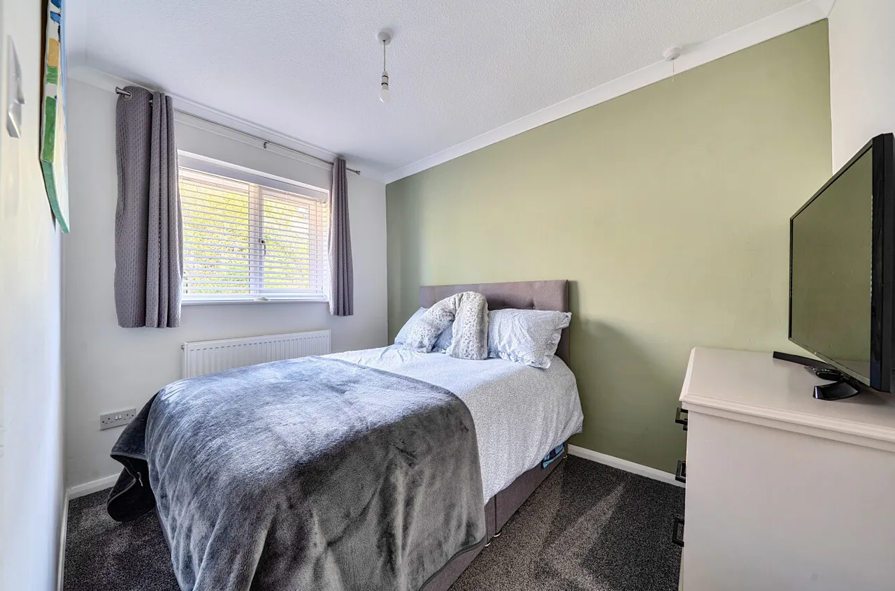 Sycamore Drive, Newtown, photo 17