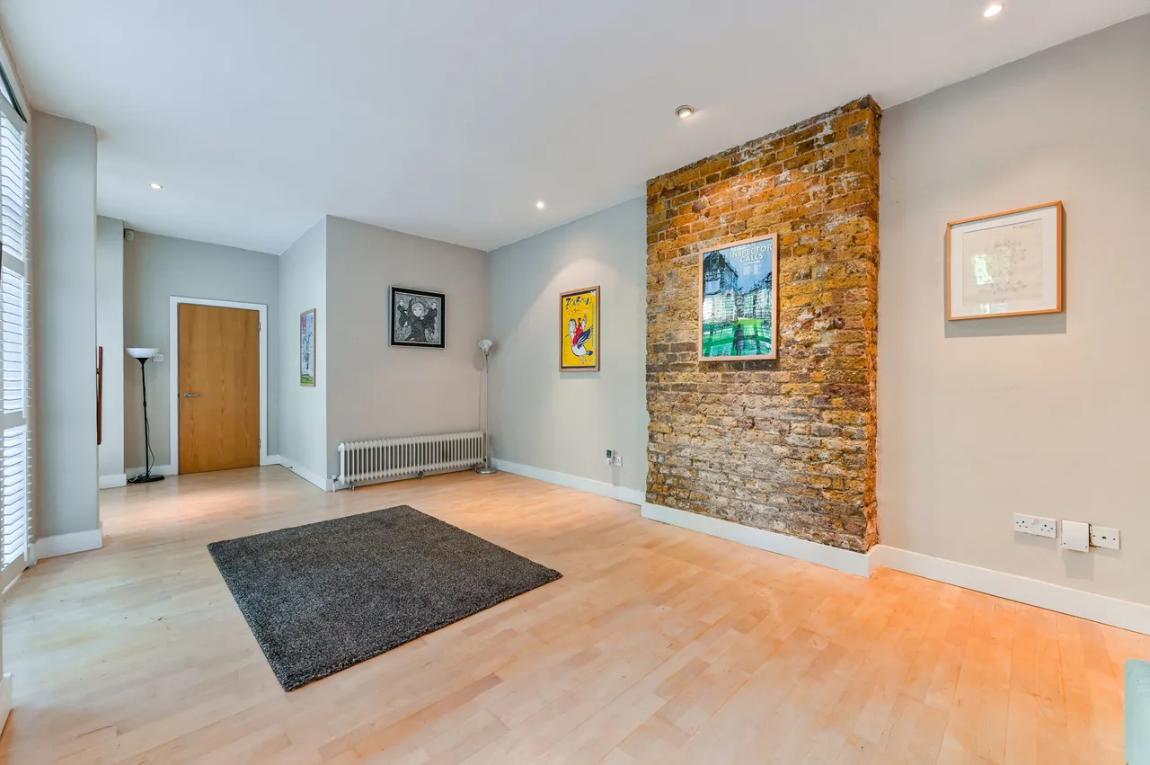 17 Fleetwood Apartments, 2 Northwold Road, London, photo 2