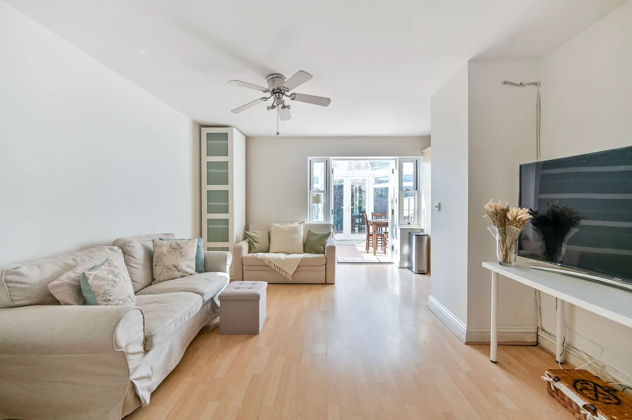 Flat 2, 14 Elm Grove, London, photo 3