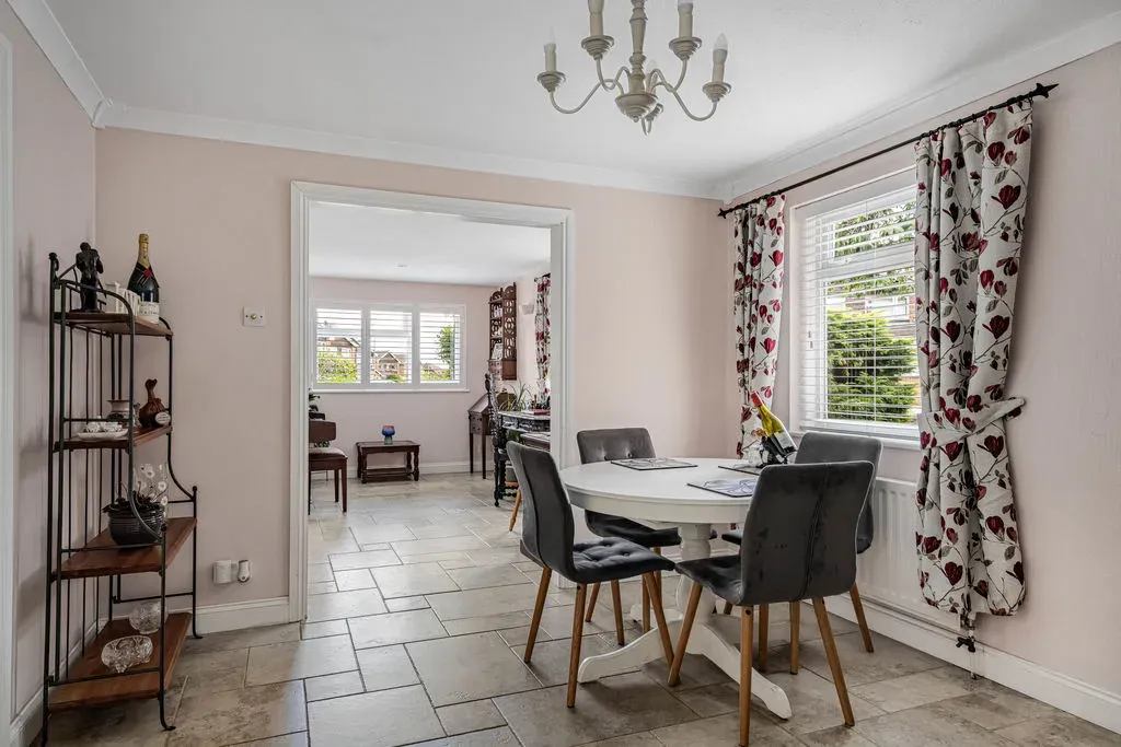 Windmill Hill Drive, Bletchley, Milton Keynes, Buckinghamshire, MK3 7RS, photo 22