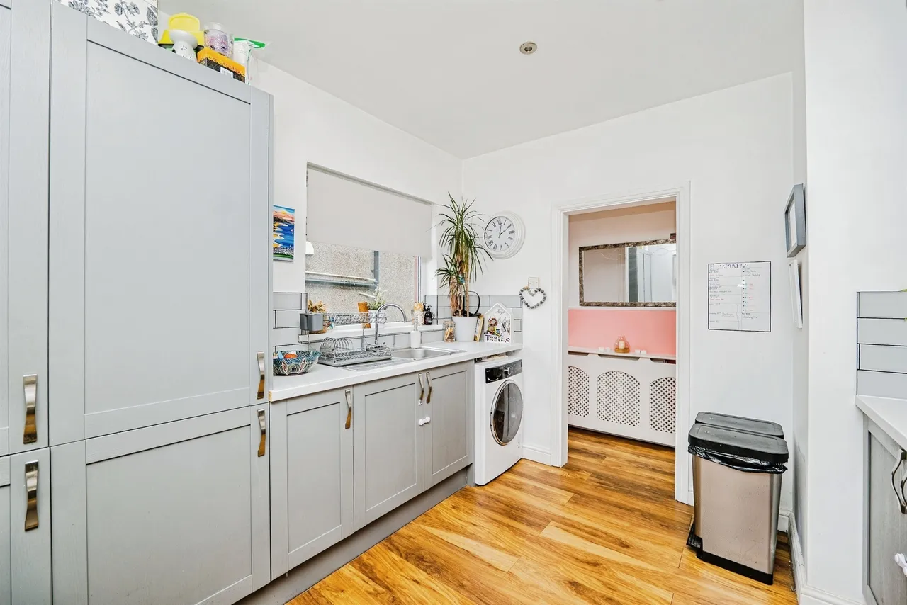 Longfellow Drive, Bridgend, CF31, photo 7