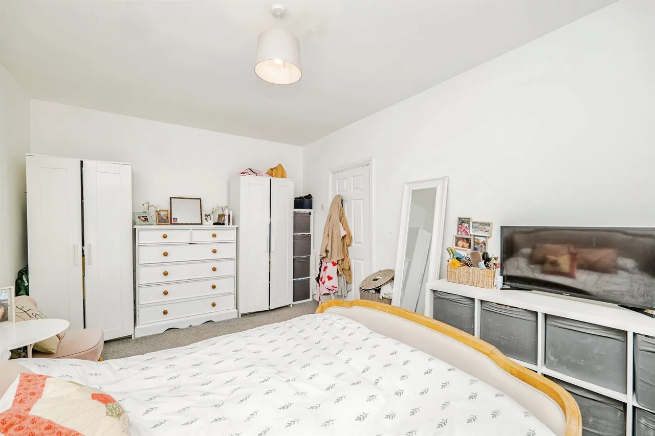 Longfellow Drive, Bridgend, CF31, photo 13