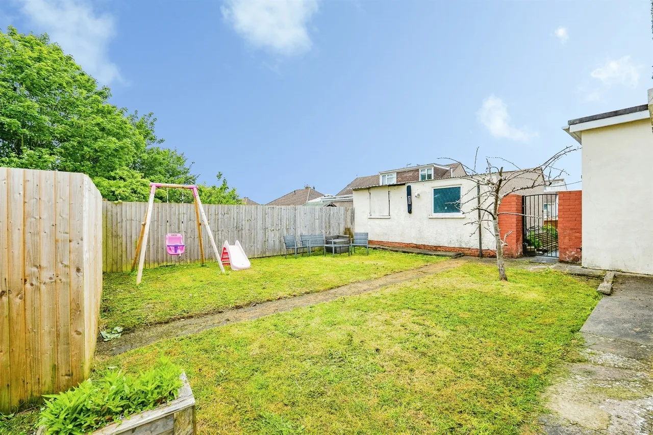 Longfellow Drive, Bridgend, CF31, photo 22