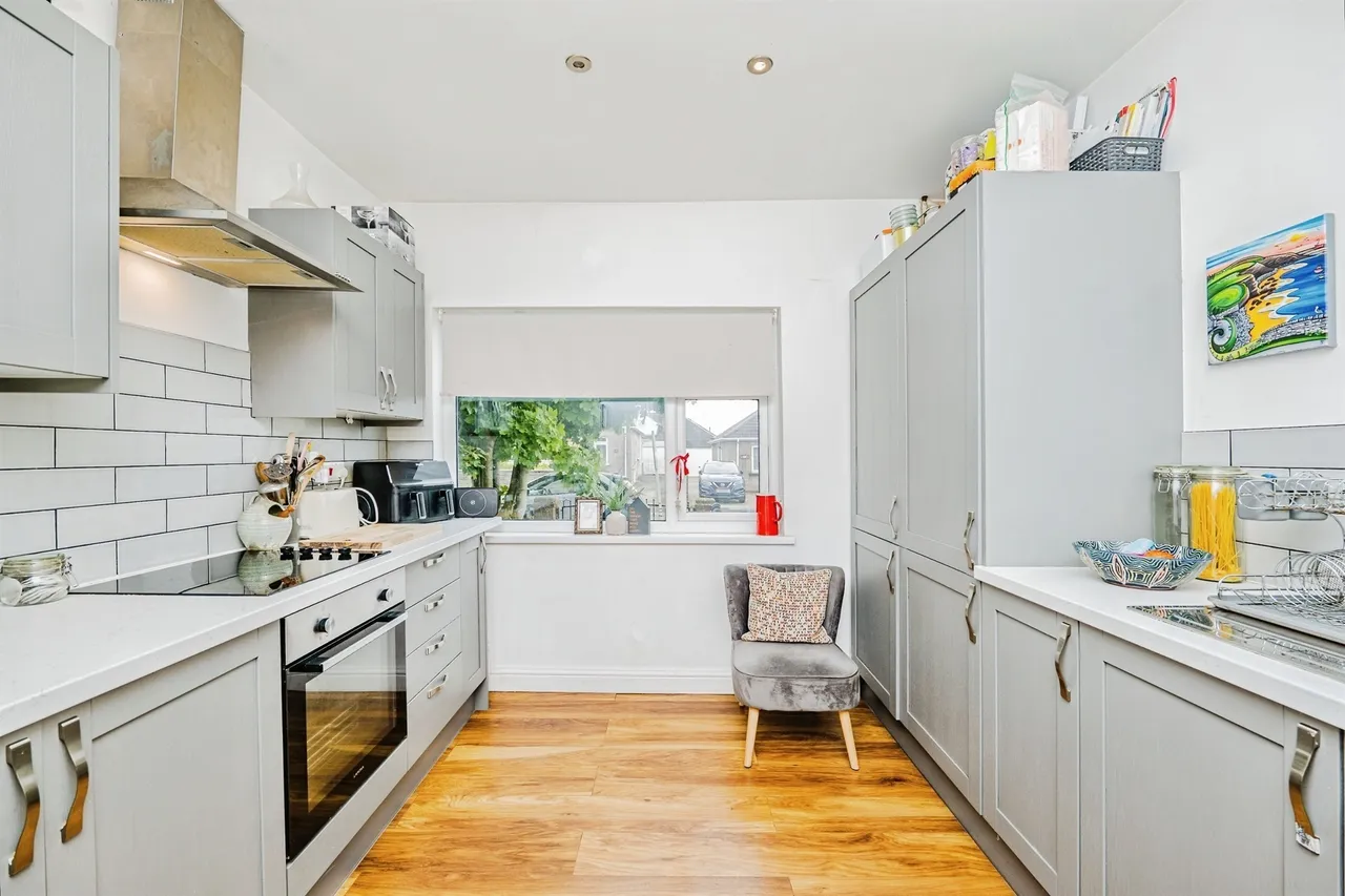 Longfellow Drive, Bridgend, CF31, photo 9
