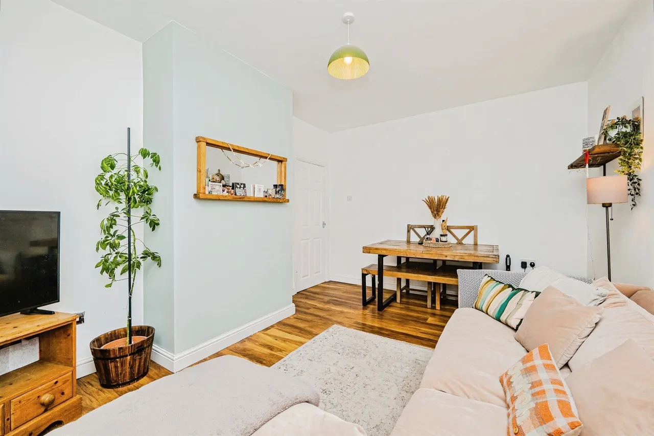 Longfellow Drive, Bridgend, CF31, photo 6