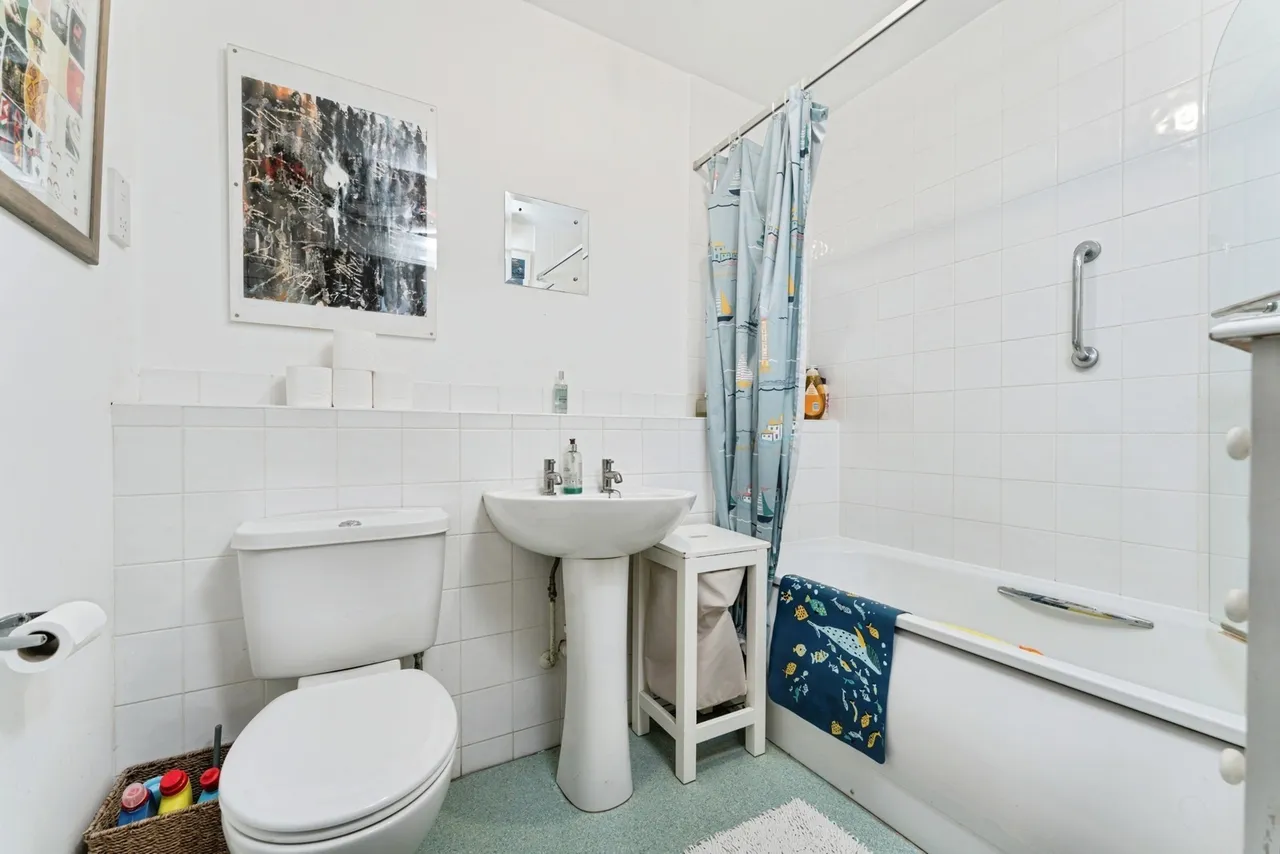 Pearl Close, Cambridge, Cambridgeshire, CB4, photo 11