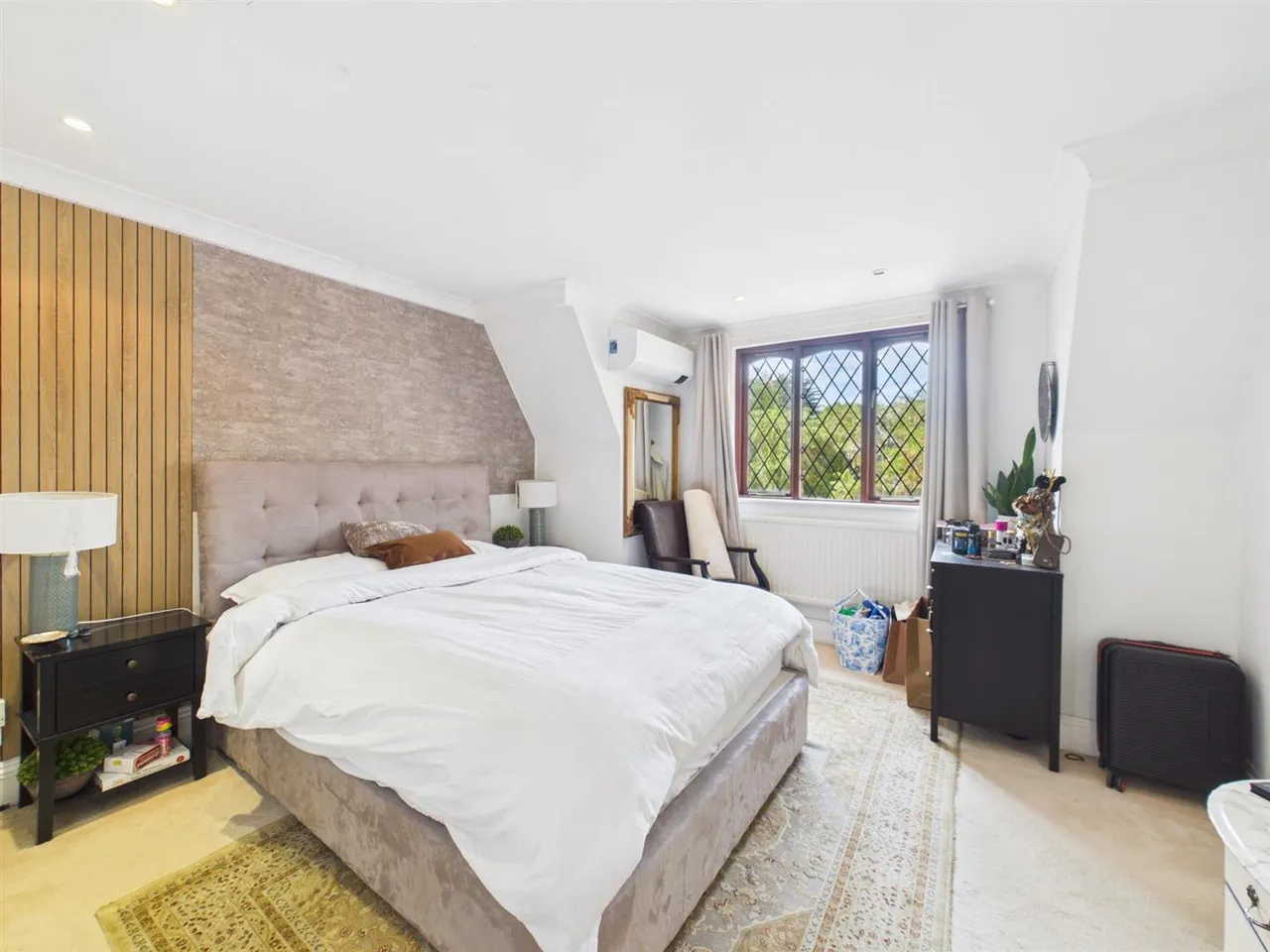 Thornhill Road, Ickenham, UB10, photo 12